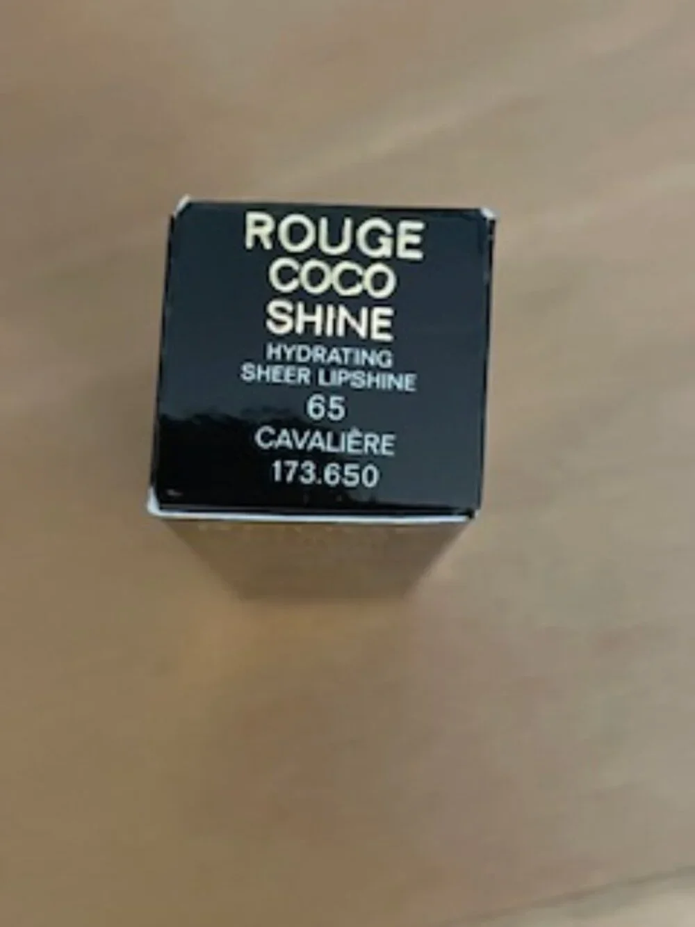 Rouge Coco Shine Hydrating Sheer Lipstick in Cavaliere nr 65